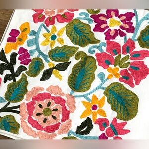 Floral Embroidered Table‎ Runner 70 X 14.5